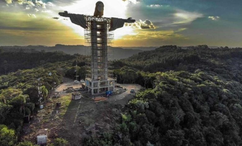 Cidade no Sul do Brasil está construindo uma estátua de Cristo maior que do Rio
