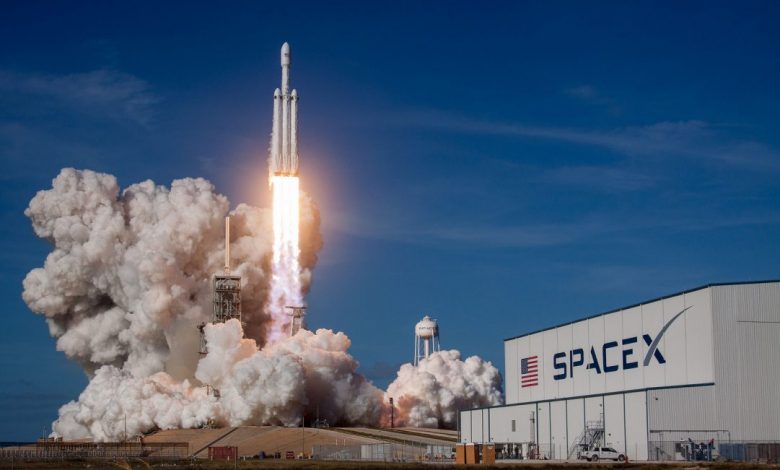 SpaceX-companhia-espacial-de-Elon-Musk-lança-mais-60-satélites-Starlink-no-último-mês-1536x1024