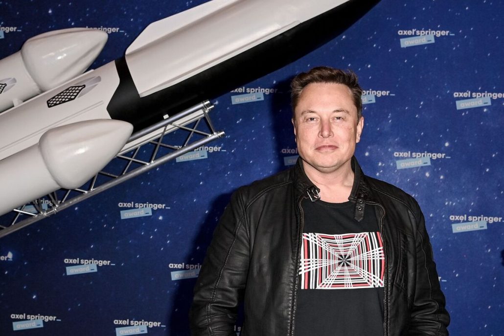 Elon Musk deseja pousar em Marte em 2024
