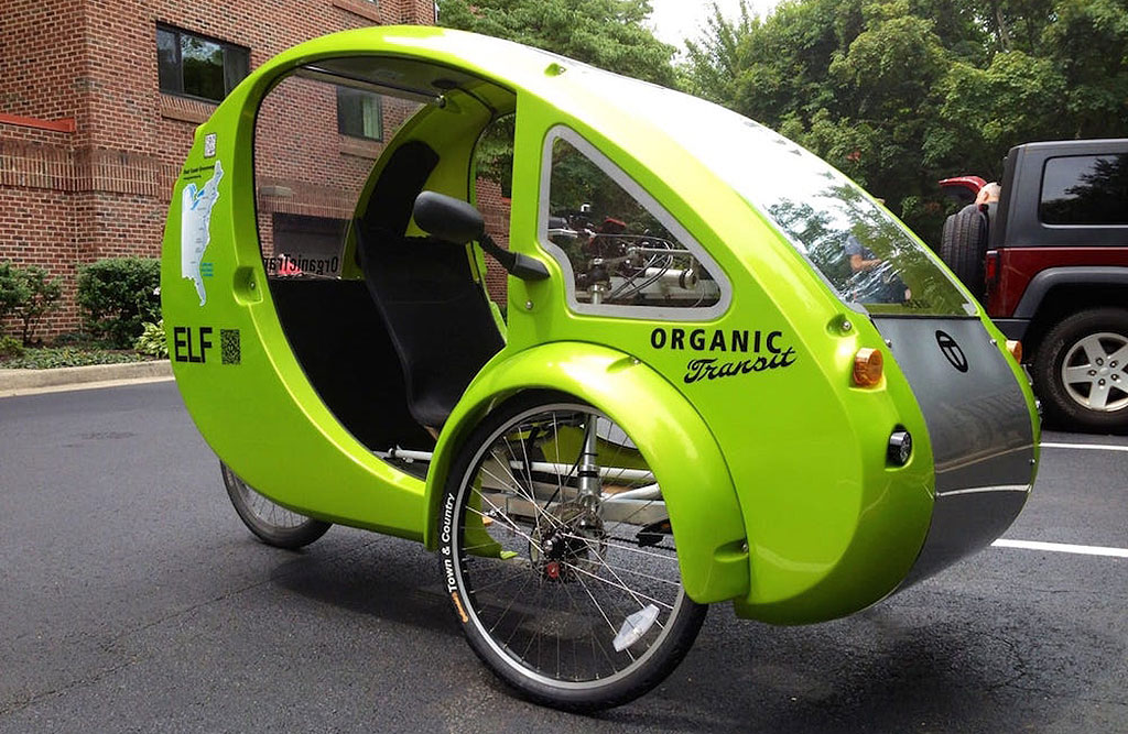 Bicicleta híbrida tem bateria e painel solar