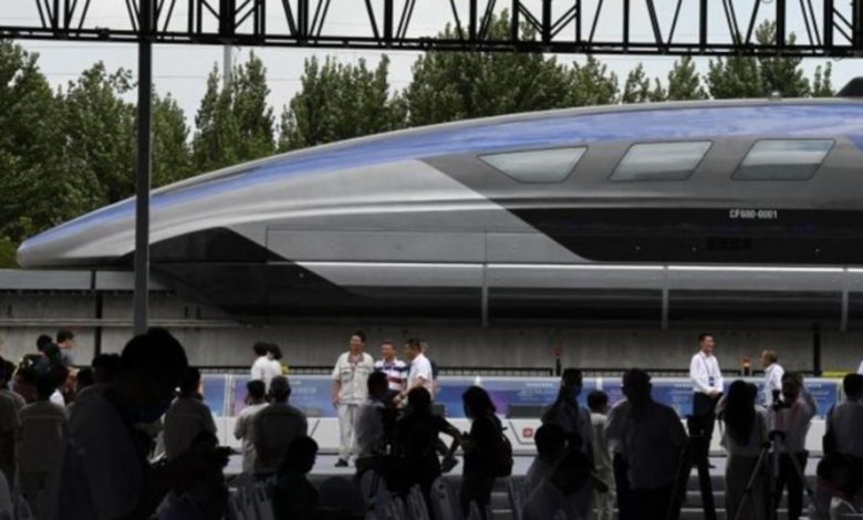 Trem chinês de levitação magnética é mais rápido do mundo chegando a 600 km/h