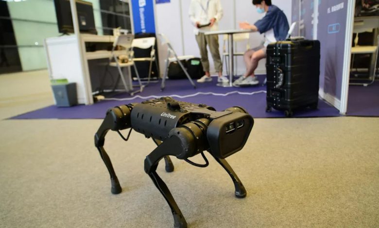 Cão-robô do Facebook aprende a andar sozinho em diferentes terrenos com sua IA