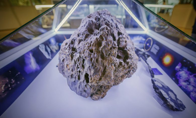 Matéria encontrada em asteroide pode conter elementos que levaram à formação da Terra