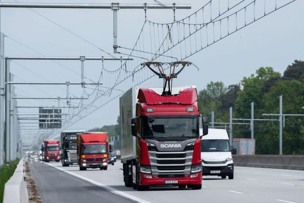 Conheça as “e-Highways”: as estradas alemãs com cabos para caminhões elétricos
