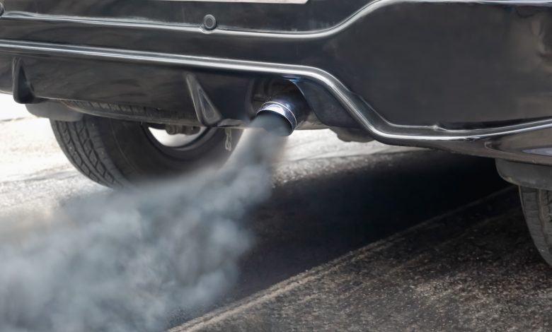 Cientistas desenvolvem tinta termoelétrica capaz de gerar energia através do escapamento de carros