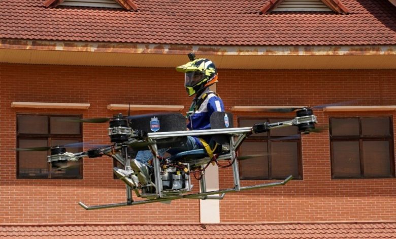 Estudantes criam drone com cadeira para combater incêndios e reduzir o trânsito